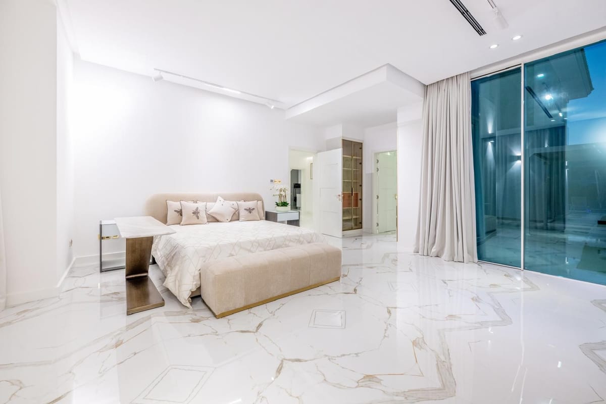 Signature Villa, 6 BR, Frond A — Palm Jumeirah