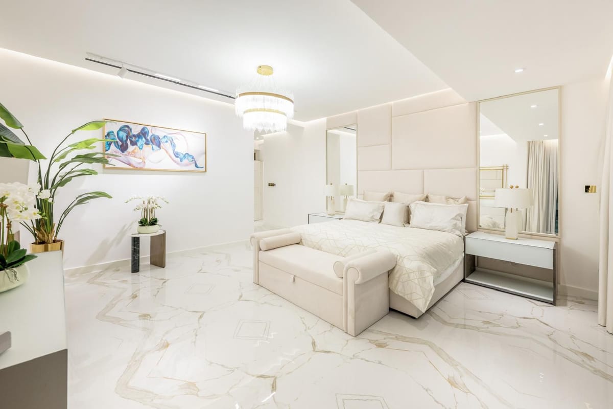 Signature Villa, 6 BR, Frond A — Palm Jumeirah