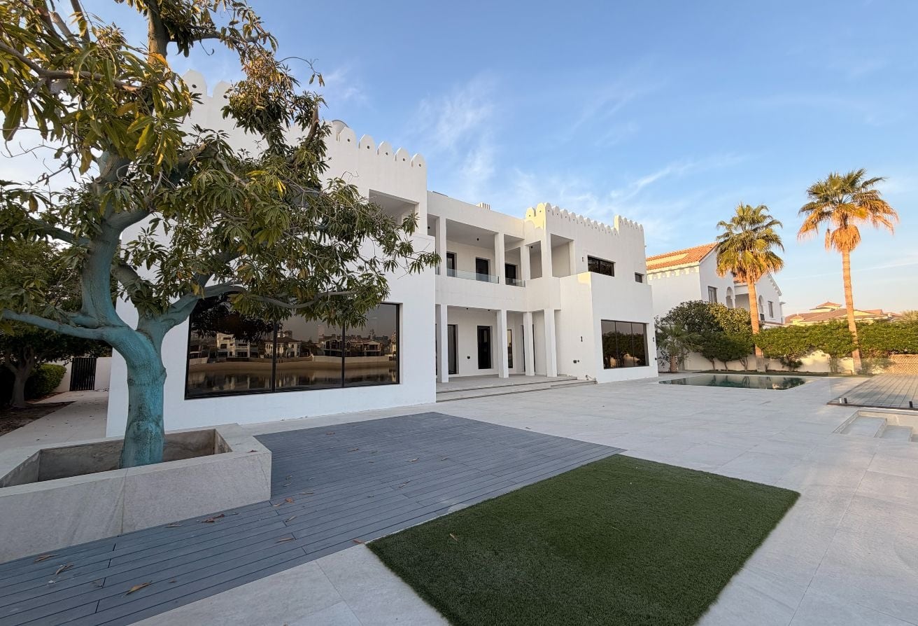 Signature Villa, 7 BR, Frond L — Palm Jumeirah