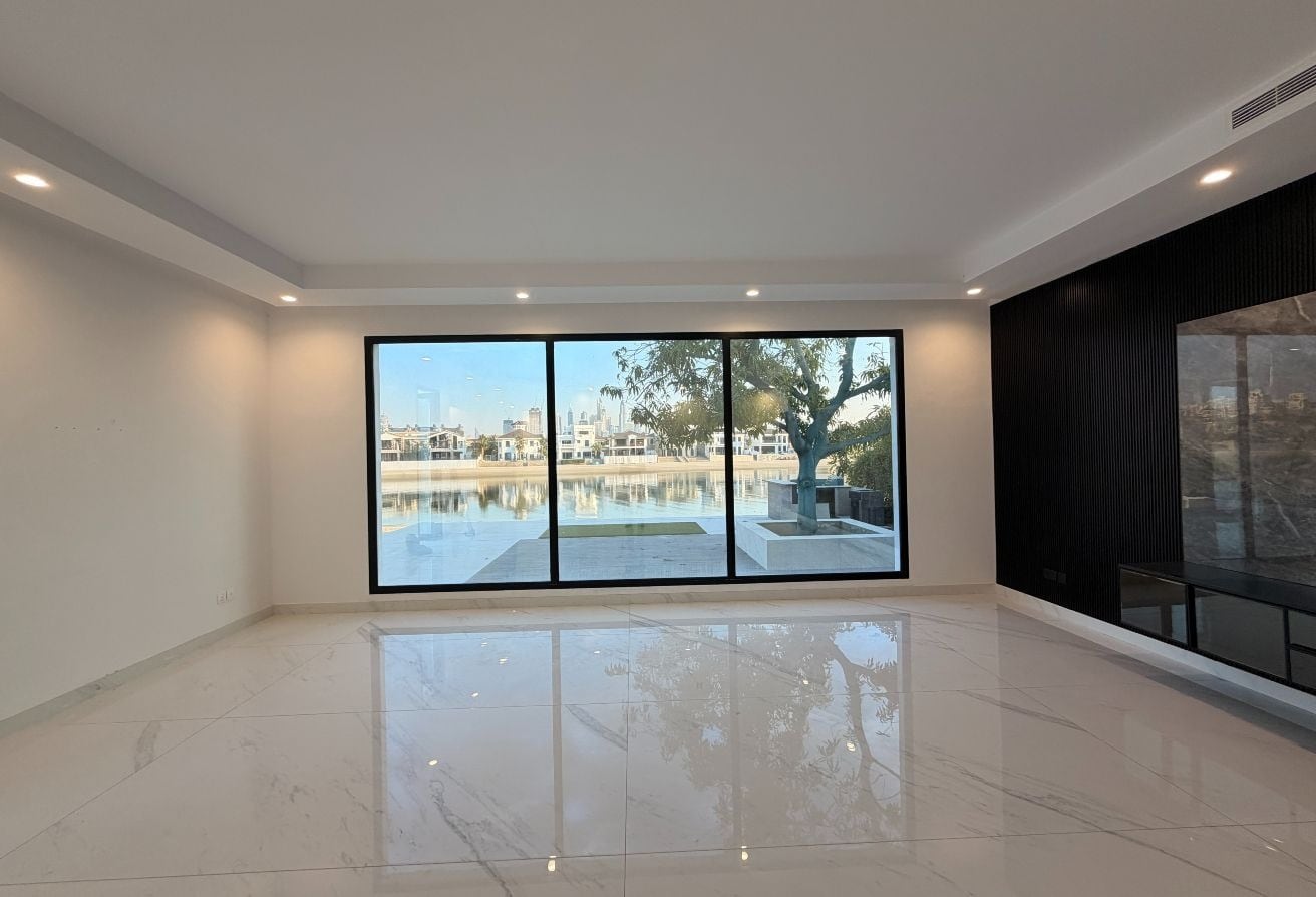 Signature Villa, 7 BR, Frond L — Palm Jumeirah