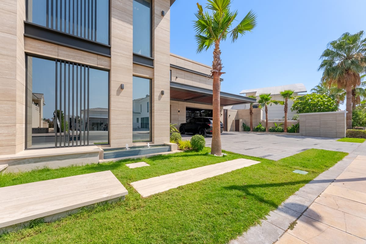 Signature Villa — Palm Jumeirah