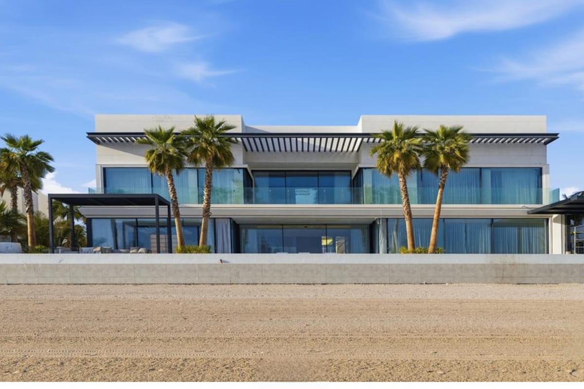 Signature Villa, 6 BR, Frond B