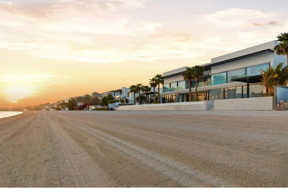 Signature Villa, 6 BR, Frond B — Palm Jumeirah