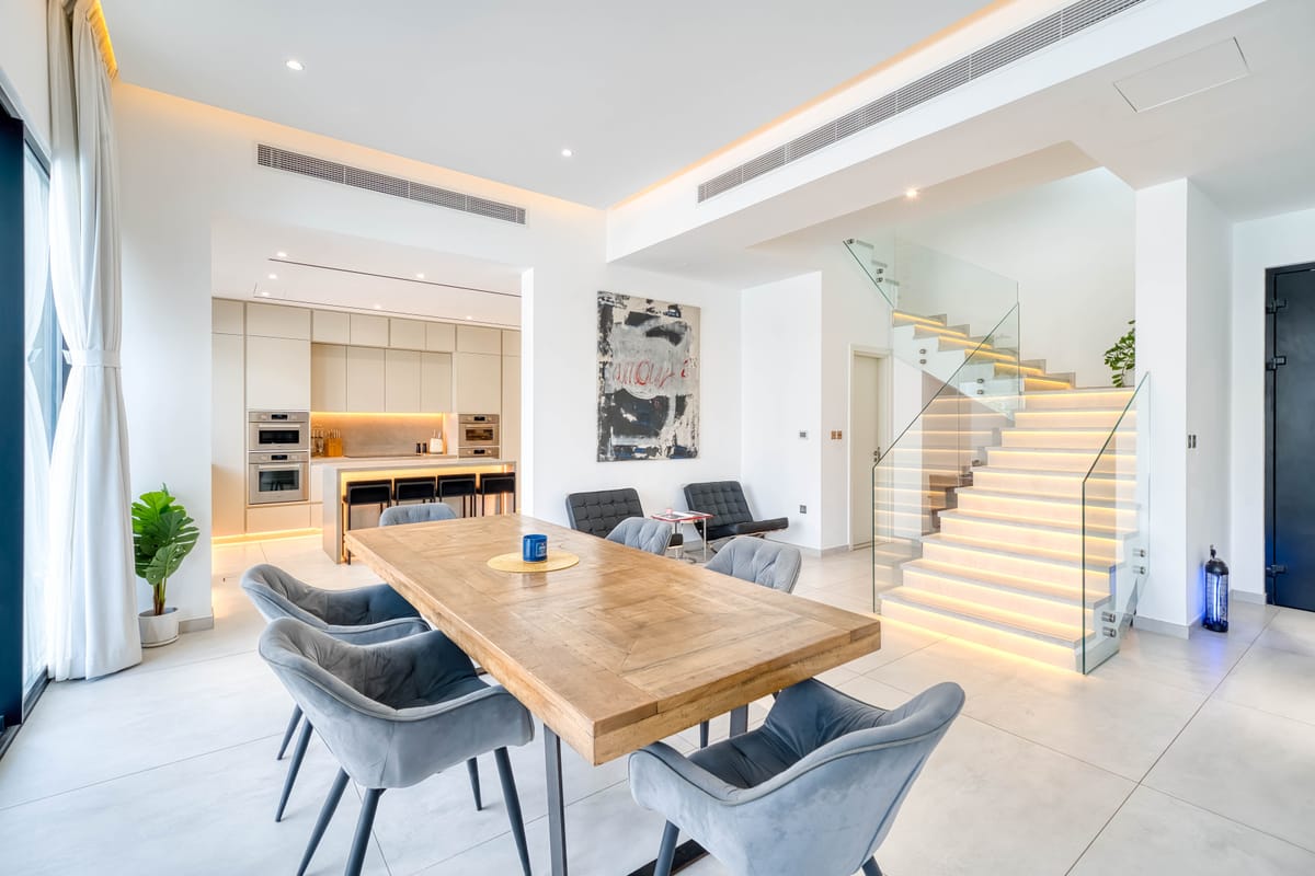 Townhouse, 4 BR