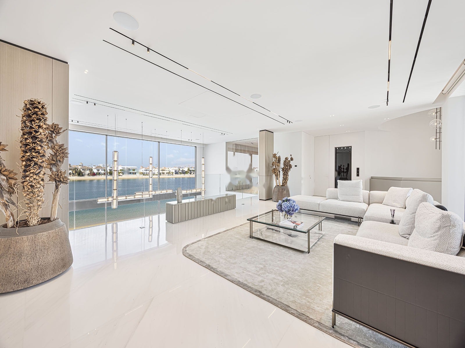 Signature Villa, 6 BR, Frond A — Palm Jumeirah
